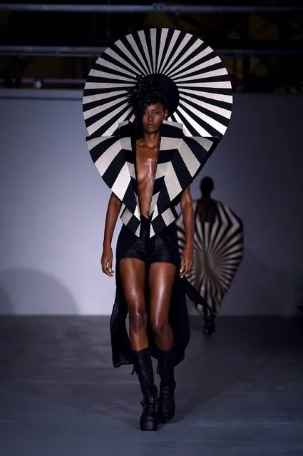 A model walks the runway at the Gareth Pugh show during London Fashion Week Spring/Summer collections 2017 on September 17, 2016 in London, United Kingdom. (Photo by Eamonn M. McCormack/Getty Images)