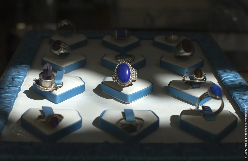 Afghan Gem Industry Key To Economic Development
