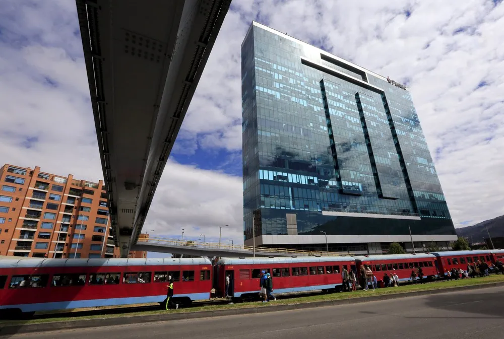 “La Sabana” – a Tourist Train in Colombia