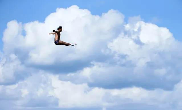 Orlando Duque of Colombia performs during the men's 27m High Diving competition preliminary at the Aquatics World Championships in Kazan, Russia, August 3, 2015. (Photo by Hannibal Hanschke/Reuters)