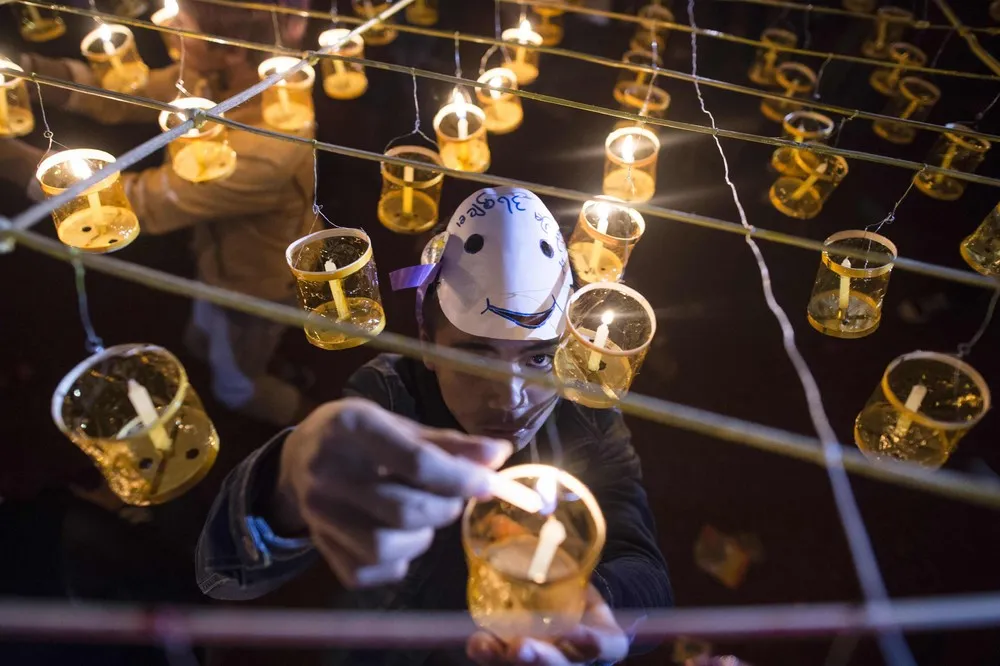 The Day in Photos – November 17, 2016