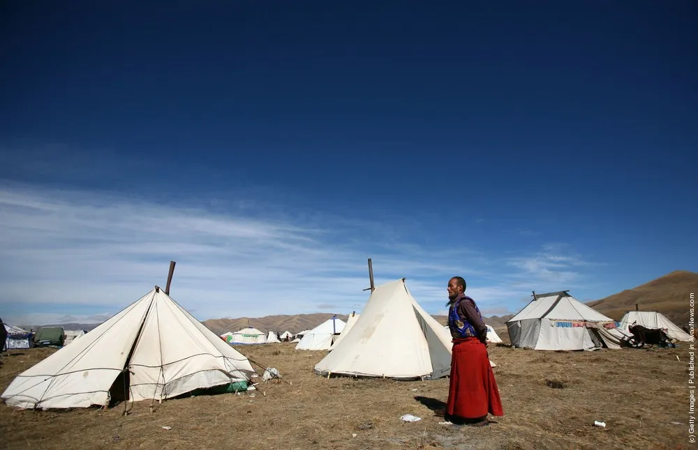 Tibetans Perform Celestial Burial Ceremony