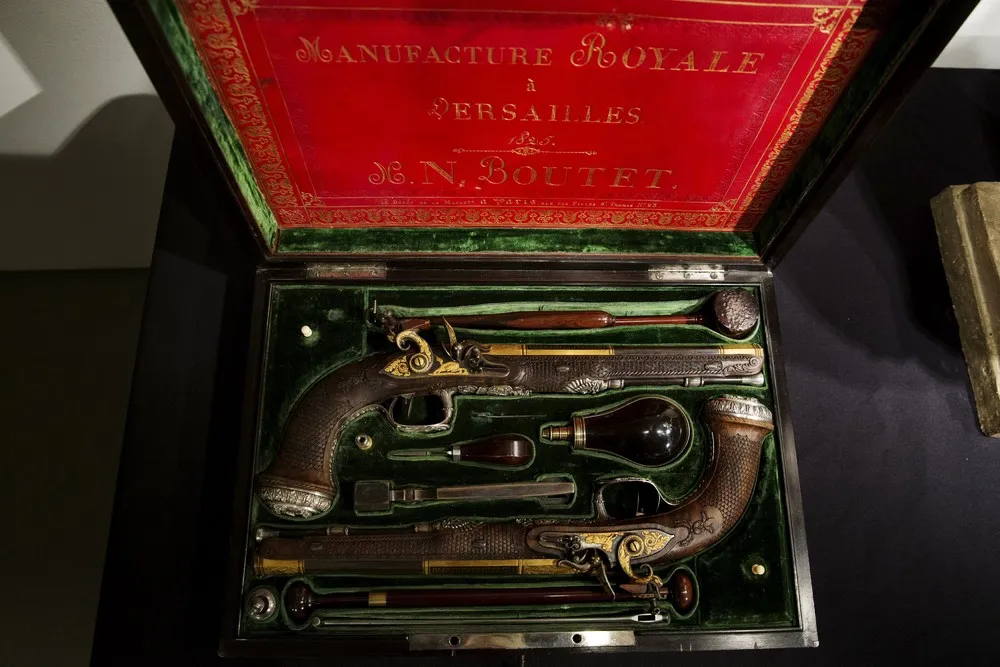 Simon Bolivar's 19th-century Pistols