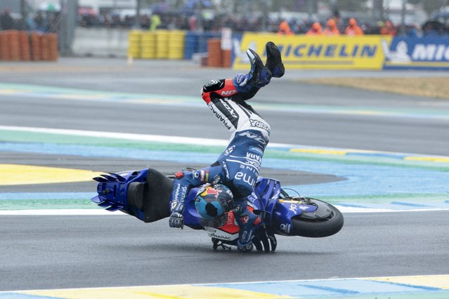 Miguel Oliveira of Portugal and Prima Pramac Yamaha MotoGP crashing during the 2025 MotoGP Michelin Grand Prix of France at Circuit Bugatti on May 11, 2025 in Le Mans, France. (Photo by Jean Catuffe/Getty Images)