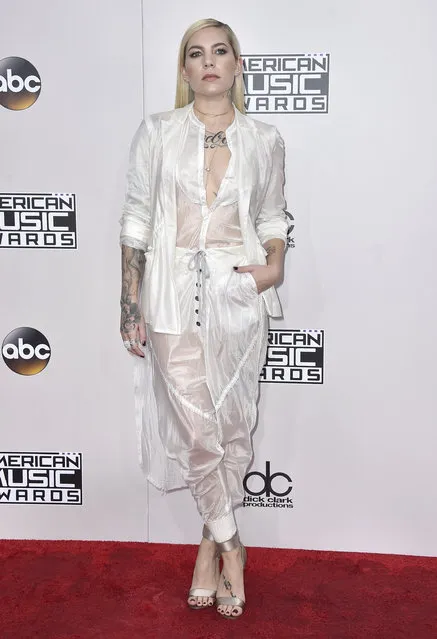 Skylar Grey arrives at the American Music Awards at the Microsoft Theater on Sunday, November 20, 2016, in Los Angeles. (Photo by Jordan Strauss/Invision/AP Photo)