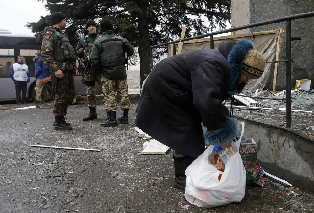 Fighting in Eastern Ukraine Intensifies, Part 1/2