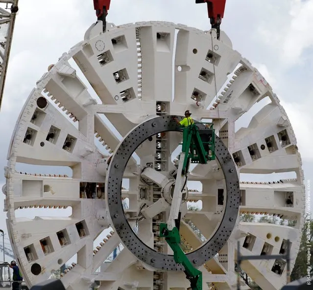 Tunnel-Boring Machine