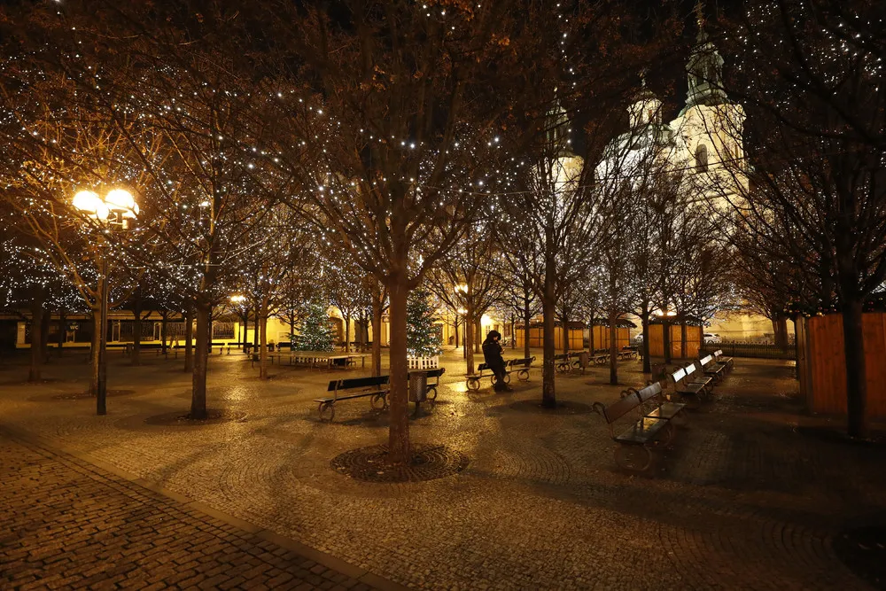 Pictures of the Year 2021, Part 1/102