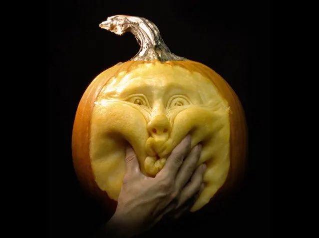 Pumpkin Carving - Amazing Work of Art by Ray Villafane