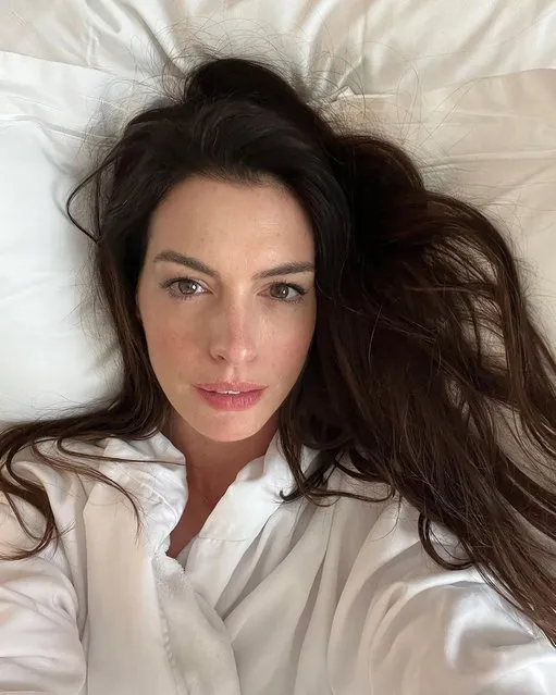 American actress Anne Hathaway lies down ahead of the “Eileen” premiere at Sundance in Park City, Utah in the last decade of January 2023. (Photo by annehathaway/Instagram)