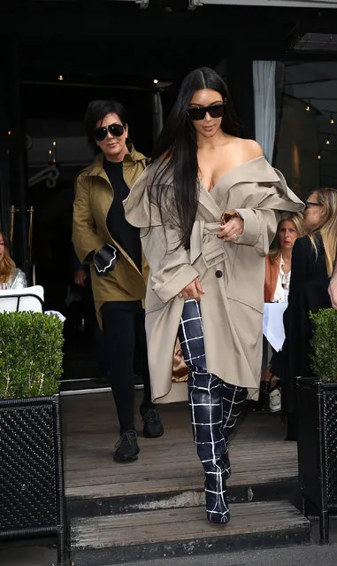 Kendall Jenner, Kim Kardashian, Kriss Jenner leaves the Avenue Restaurant in Paris, France on October 2, 2016.  (Photo by KCS Presse/Splash News)