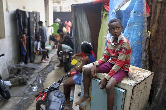 People displaced by gang violence live at the Ministry of Public Works, Transport and Communications office converted into a shelter in Port-au-Prince, Haiti, Tuesday, September 9, 2025. (Photo by Odelyn Joseph/AP Photo)