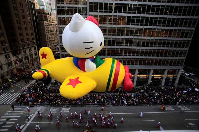 A Hello Kitty float makes its way down 6th Avenue during the 90th Macy's Thanksgiving Day Parade in the Manhattan borough of New York, U.S. November 24, 2016. (Photo by Saul Martinez/Reuters)