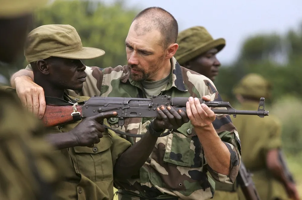 [Oldies] Kalashnikov: The Man and Machine Gun