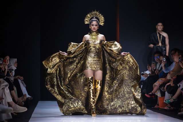 A model showcases designs by Eko Tjandra during JF3 Jakarta Fashion Festival at La Piazza Fashion tent Summarecon Mall Kelapa Gading on July 27, 2024 in Jakarta, Indonesia. (Photo by Robertus Pudyanto/Getty Images)