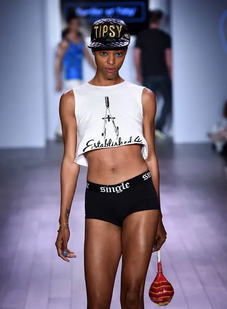 A model walks the runway at the Tumbler And Tipsy By Michael Kuluva fashion show during Style360 Spring 2016 on September 16, 2015 in New York City. (Photo by Ilya S. Savenok/Getty Images)