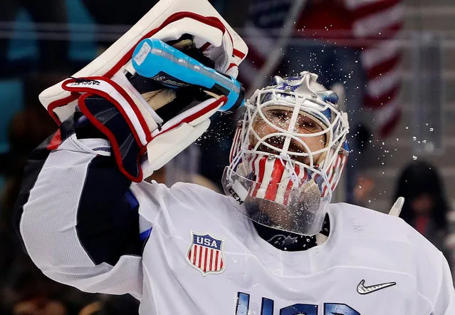 Ryan Zapolski of U.S. sprays water on his face during the Men's Ice Hockey Preliminary Round Group B game against Olympic Athlete from Russia on day eight of the PyeongChang 2018 Winter Olympic Games at Gangneung Hockey Centre on February 17, 2018 in Gangneung, South Korea. (Photo by Grigory Dukor/Reuters)