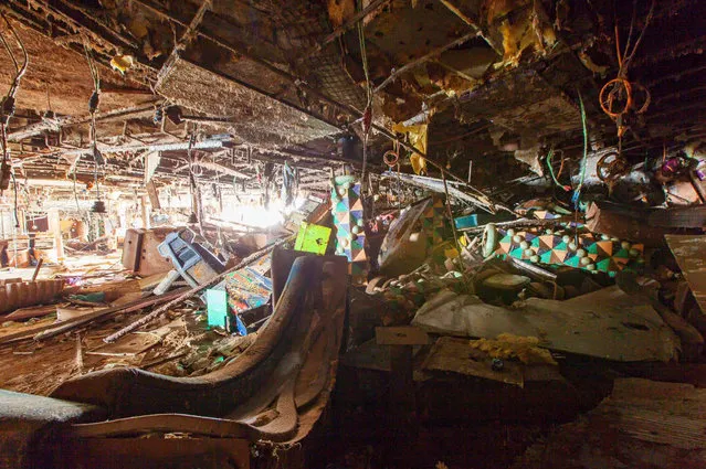 Debris and wiring in one of the large rooms. (Photo by Jonathan Danko Kielkowski)