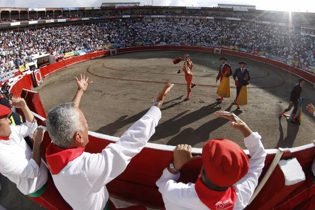 The Spanish bullfighter Antonio Ferrera, takes a tour of the ring after the fight of his first bull of the afternoon called Cerillero, to which he cut off two ears, during a bullfight at the Manizales Fair, in the department of Caldas, Colombia, 04 January 2023. (Photo by Jhon Jairo Bonilla/EPA/EFE/Rex Features/Shutterstock)