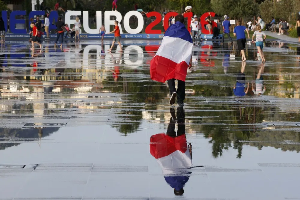 Soccer Fans this Week, Part 1/2