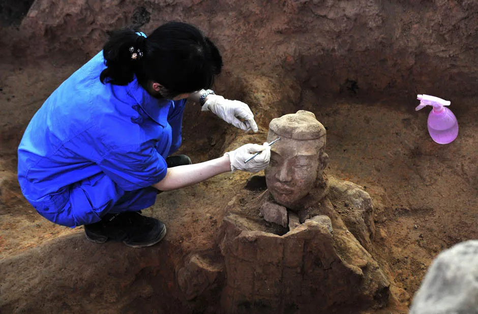 China Unearths Over 100 New Terracotta Warriors