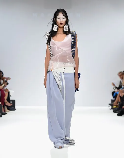 A model walks the runway at the Merit Award: Han Wen show at Fashion Scout during London Fashion Week Spring/Summer collections 2017 on September 17, 2016 in London, United Kingdom. (Photo by Tabatha Fireman/Getty Images)