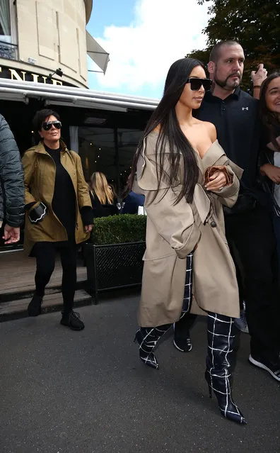 Kendall Jenner, Kim Kardashian, Kriss Jenner leaves the Avenue Restaurant in Paris, France on October 2, 2016.  (Photo by KCS Presse/Splash News)