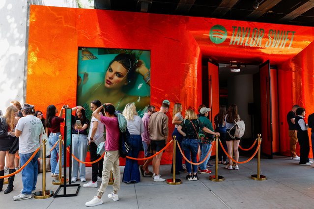 People wait to enter a Spotify pop-up event for Taylor Swift’s album “The Life of a Showgirl” in New York City, U.S., September 30, 2025. (Photo by Kylie Cooper/Reuters)