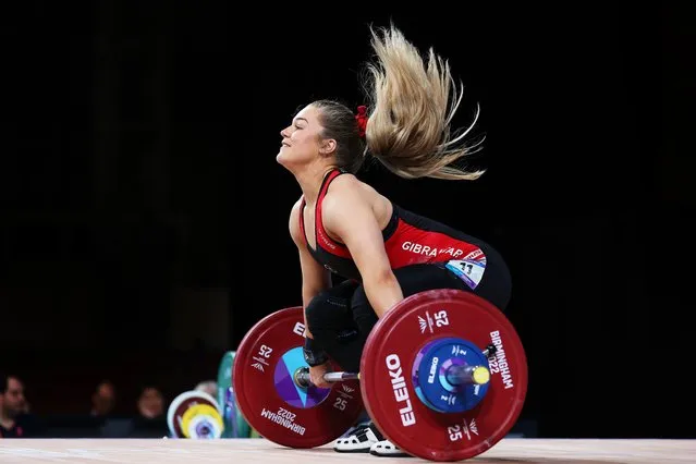 Holly O'Shea of Team Gibraltar performs a snatch during Women's 71kg – Final on day four of the Birmingham 2022 Commonwealth Games at NEC Arena on August 01, 2022 on the Birmingham, England. (Photo by Al Bello/Getty Images)