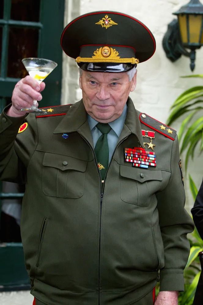 [Oldies] Kalashnikov: The Man and Machine Gun