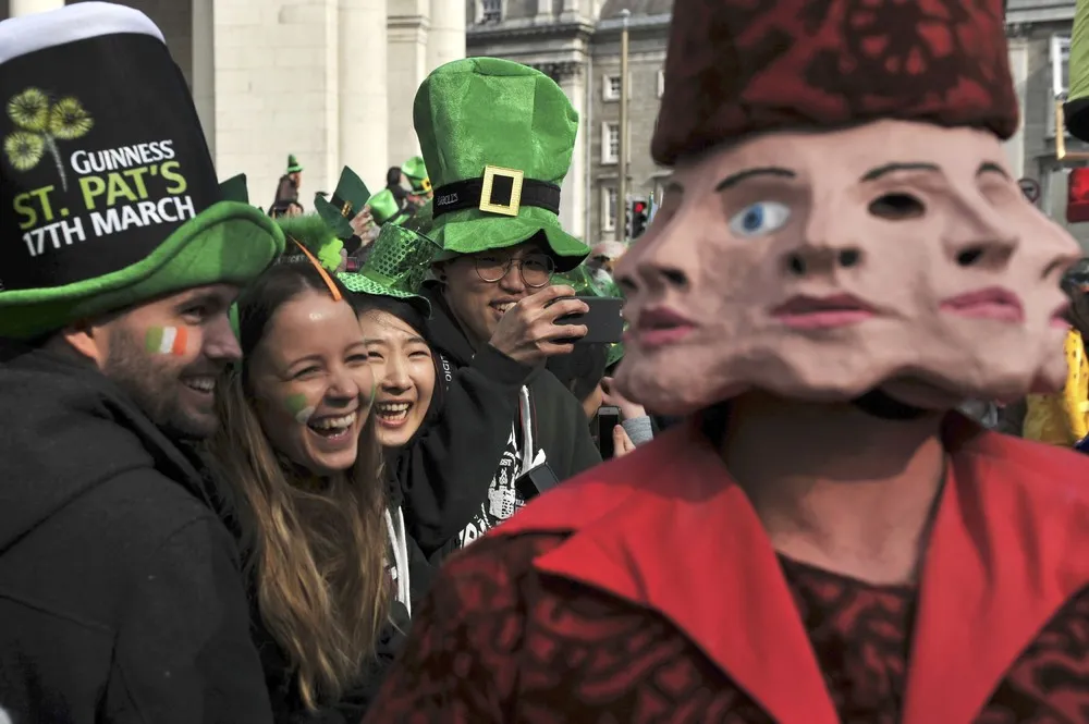 The Day in Photos – March 18, 2016