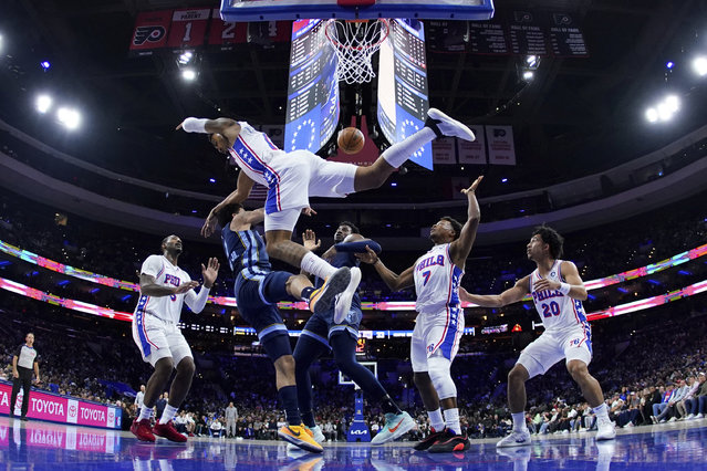 Memphis Grizzlies' Scotty Pippen Jr., left, and Philadelphia 76ers' KJ Martin collide during the first half of an NBA basketball game, Saturday, November 2, 2024, in Philadelphia. (Photo by Matt Slocum/AP Photo)