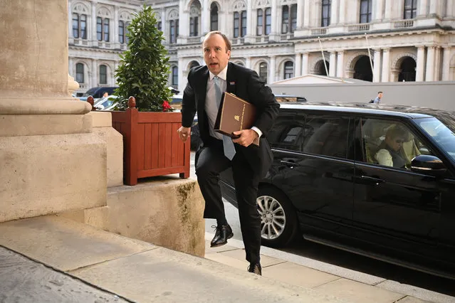 Health Secretary Matt Hancock arrives for a cabinet meeting at the FCO on September 22, 2020 in London, England. Boris Johnson met with Cabinet this morning ahead of his statement in the House of Commons on the next steps to help curb the spread coronavirus in the UK. Cases have risen over 4000 per day, and are at their highest since the height of lockdown in May, earlier this year. (Photo by Leon Neal/Getty Images)