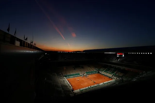 A view of the court during the first round match between Serbia's Novak Djokovic and Tennys Sandgren of the U.S. at the French Open in Paris on June 1, 2021. (Photo by Christian Hartmann/Reuters)