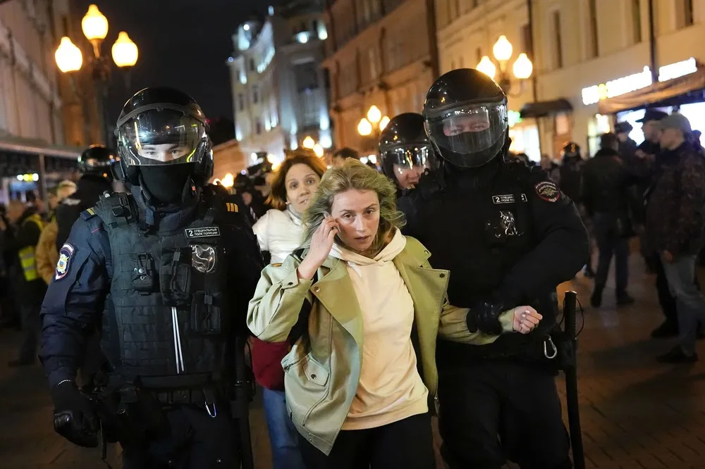 A Look at Life in Russia, Part 1/3