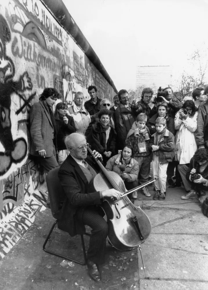 The Berlin Wall Comes Down