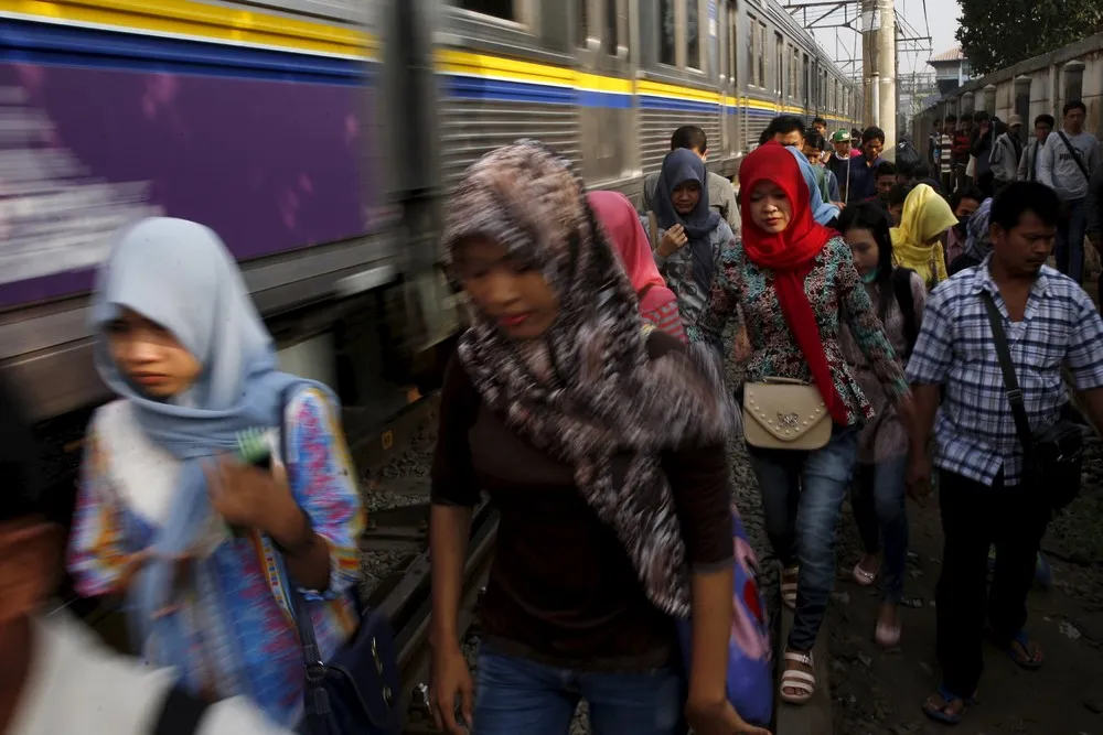 The Day in Photos – October 16, 2015