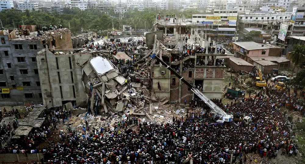 Building Collapse Kills 300 People in Bangladesh