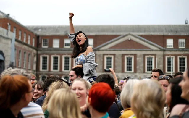 People celebrate the result of yesterday's referendum on liberalizing abortion law, in Dublin, Ireland, May 26, 2018. (Photo by Max Rossi/Reuters)