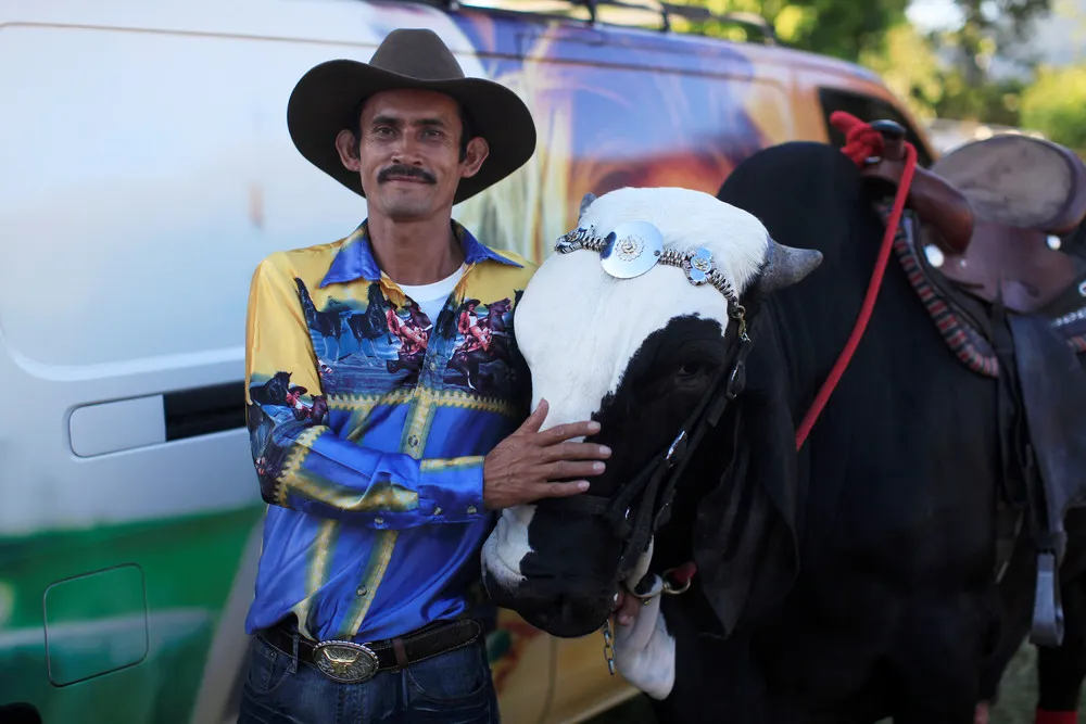 Bull Riding in El Salvador