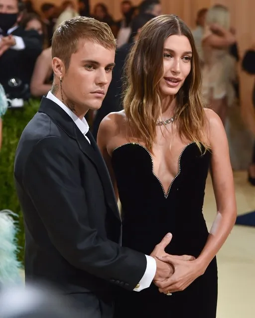 Singer Justin Bieber (L) and model Hailey Baldwin attend the 2021 Met Gala Celebrating In America: A Lexicon Of Fashion at the Metropolitan Museum Of Art on September 13, 2021 in New York City. (Photo by Stephen Lovekin/Rex Features/Shutterstock)