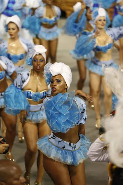 Members of the samba school Grupo Especial Unidos do Peruche participate in the carnival celebration at the Anhembi sambodrome in Sao Paulo, Brazil, February 9, 2018. (Photo by Sebastiao Moreira/EPA/EFE/Rex Features/Shutterstock)