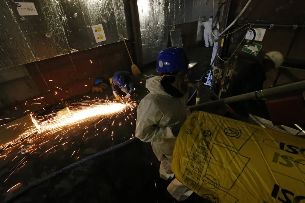 Work on Royal's Oasis-class Ship