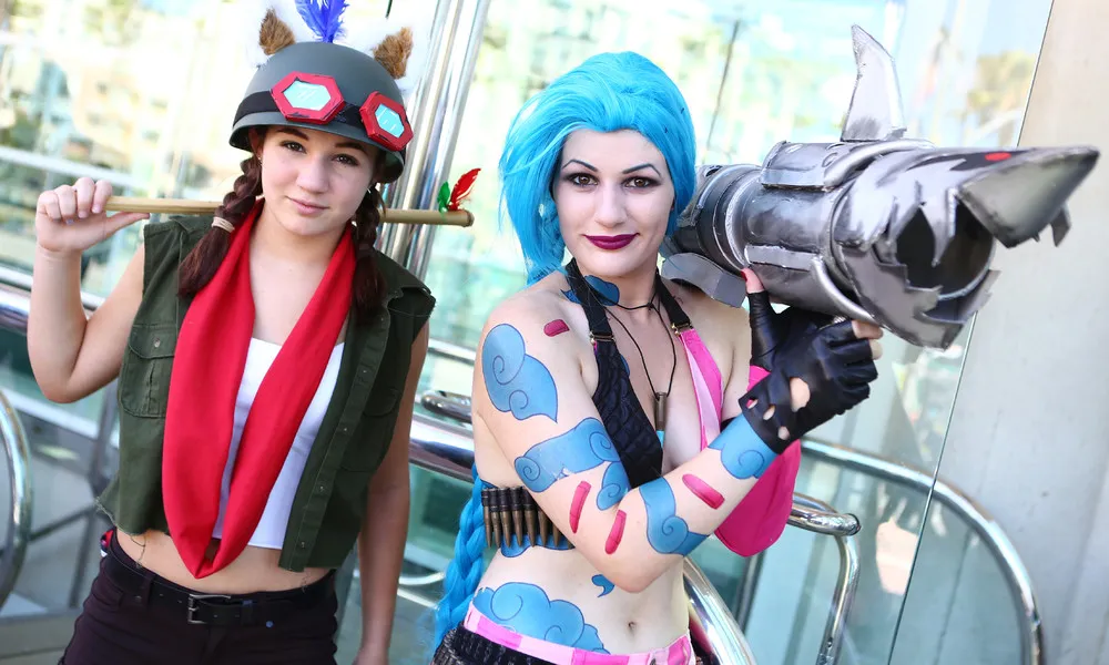 Costumed Fans Invade San Diego