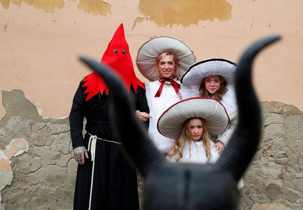 Pictures of the Year 2023, Part 031/224