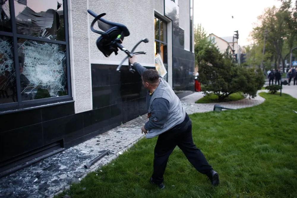 Growing Disorder in Eastern Ukraine