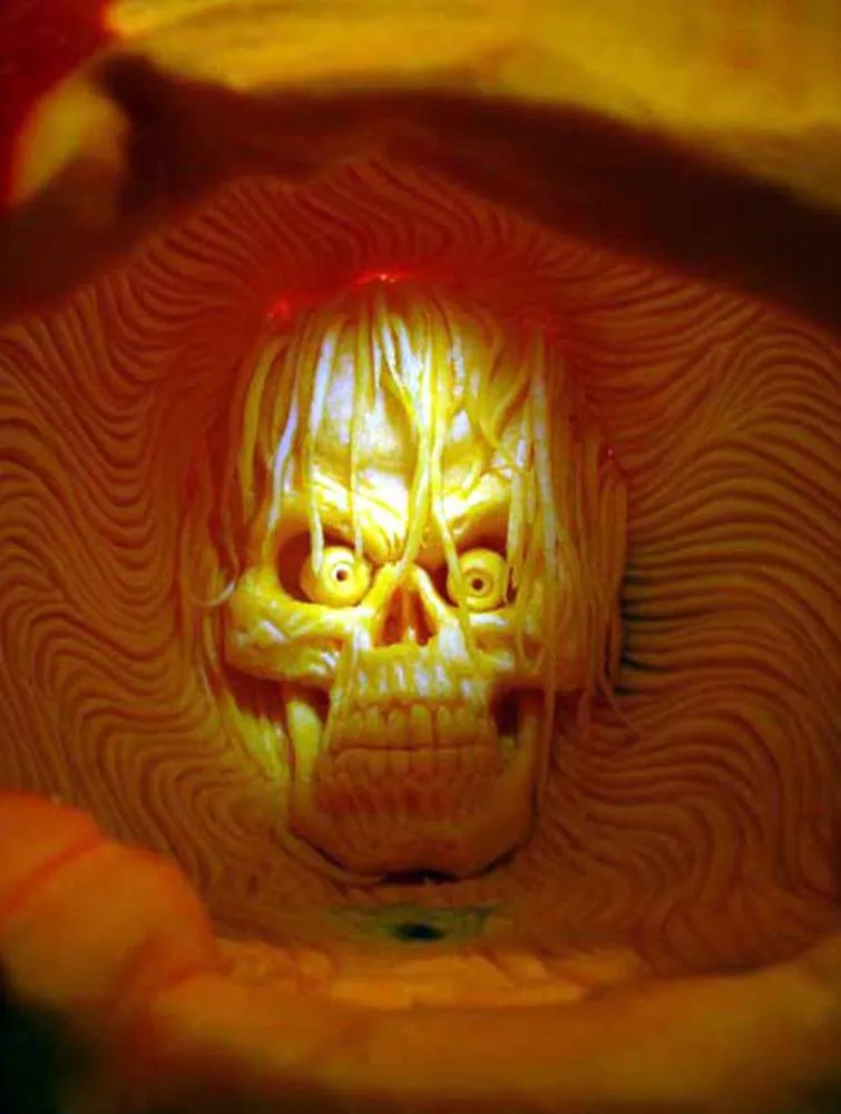 Pumpkin Carving – Amazing Work of Art by Ray Villafane