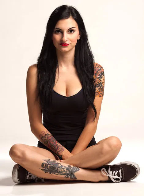 Hot tattooed girl. Olivia Dantes