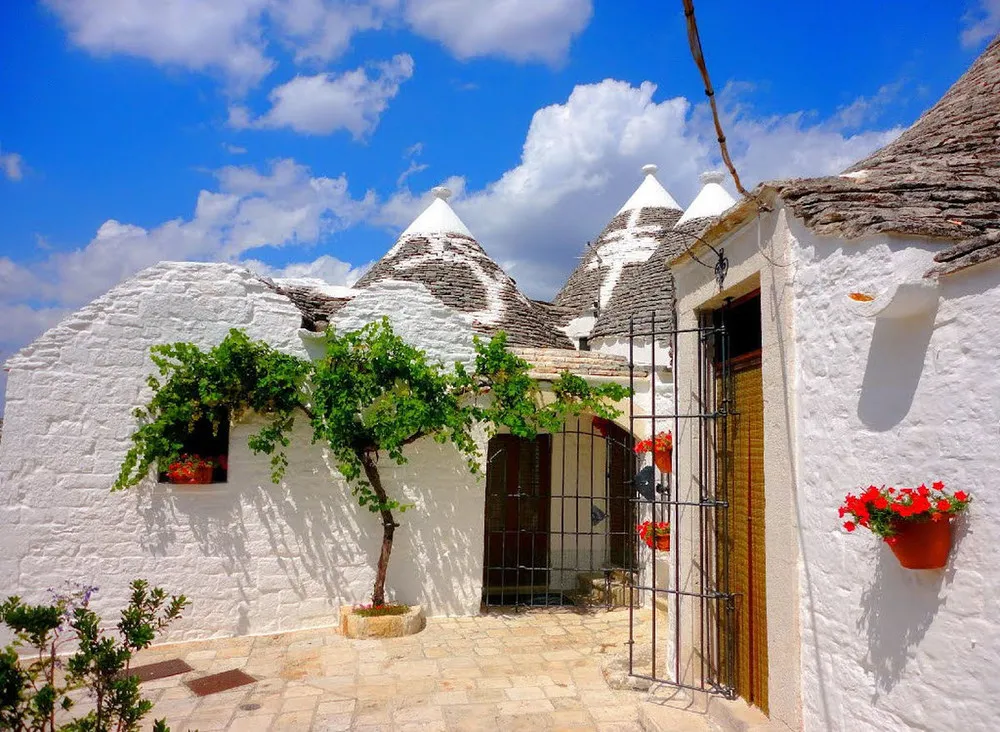 Ttrulli Alberobello, Italy‎