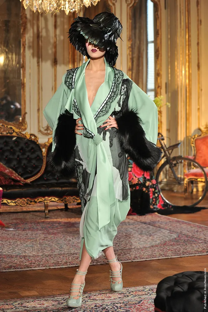John Galliano Runway: Paris Fashion Week Fall/Winter 2012